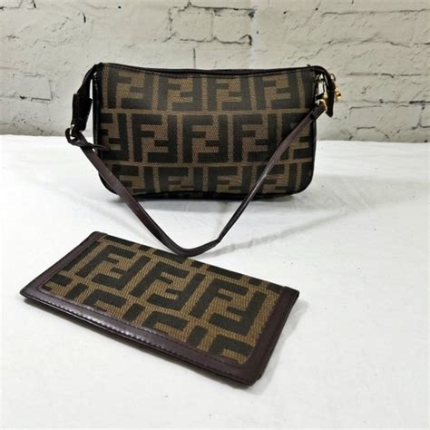 pochette fendi vintage prezzi